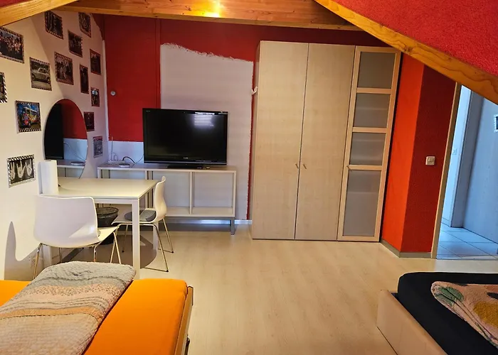 Apartamento Ganzes Obergeschoss In Privathaus Mit Dachterrasse *